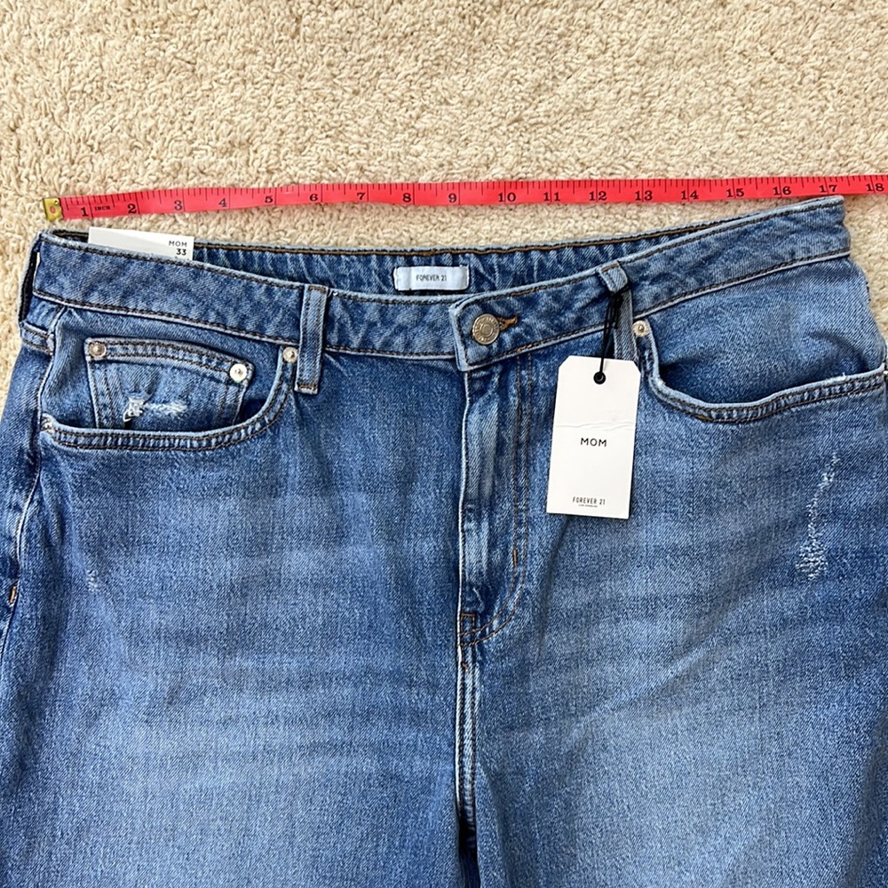 NWT FOREVER21 High-Rise Relaxed Fit Jean - Picture 12 of 16